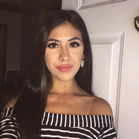 Meet your Posher, Rita - Picture 1 of 1